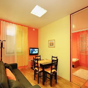 Varnica Apartamento