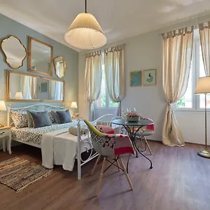 Apartamento Old Romanitic 1 With Free Private Parking